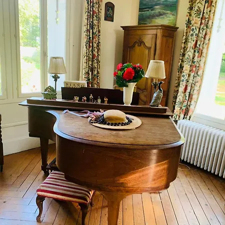 Du Bel Event Bed & Breakfast 3*