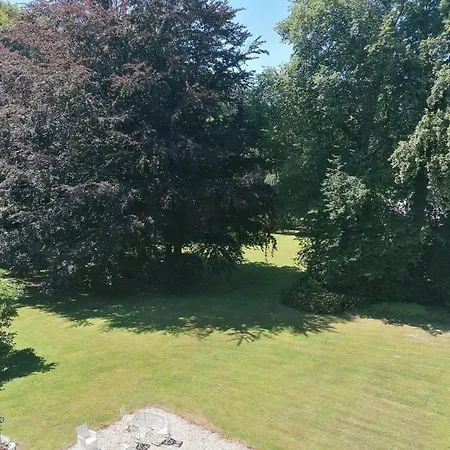 Du Bel Event 3* La Chapelle-sur-Dun