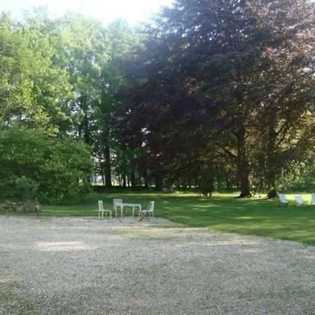 Du Bel Event Bed & Breakfast 3*