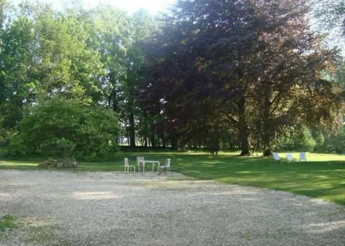 Du Bel Event Bed & Breakfast 3*